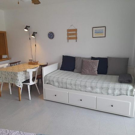Apartment With Pool Near The Beach มาร์เบยา ภายนอก รูปภาพ