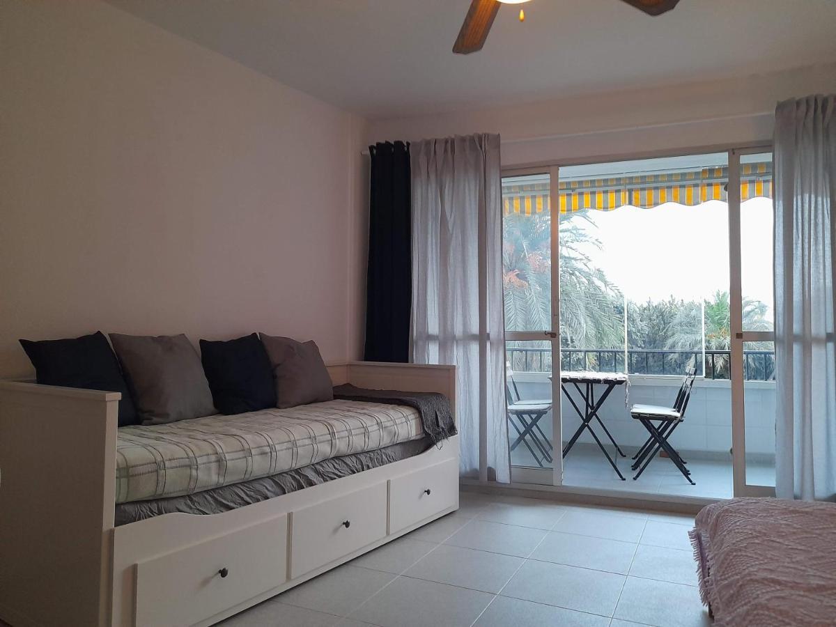 Apartment With Pool Near The Beach มาร์เบยา ภายนอก รูปภาพ