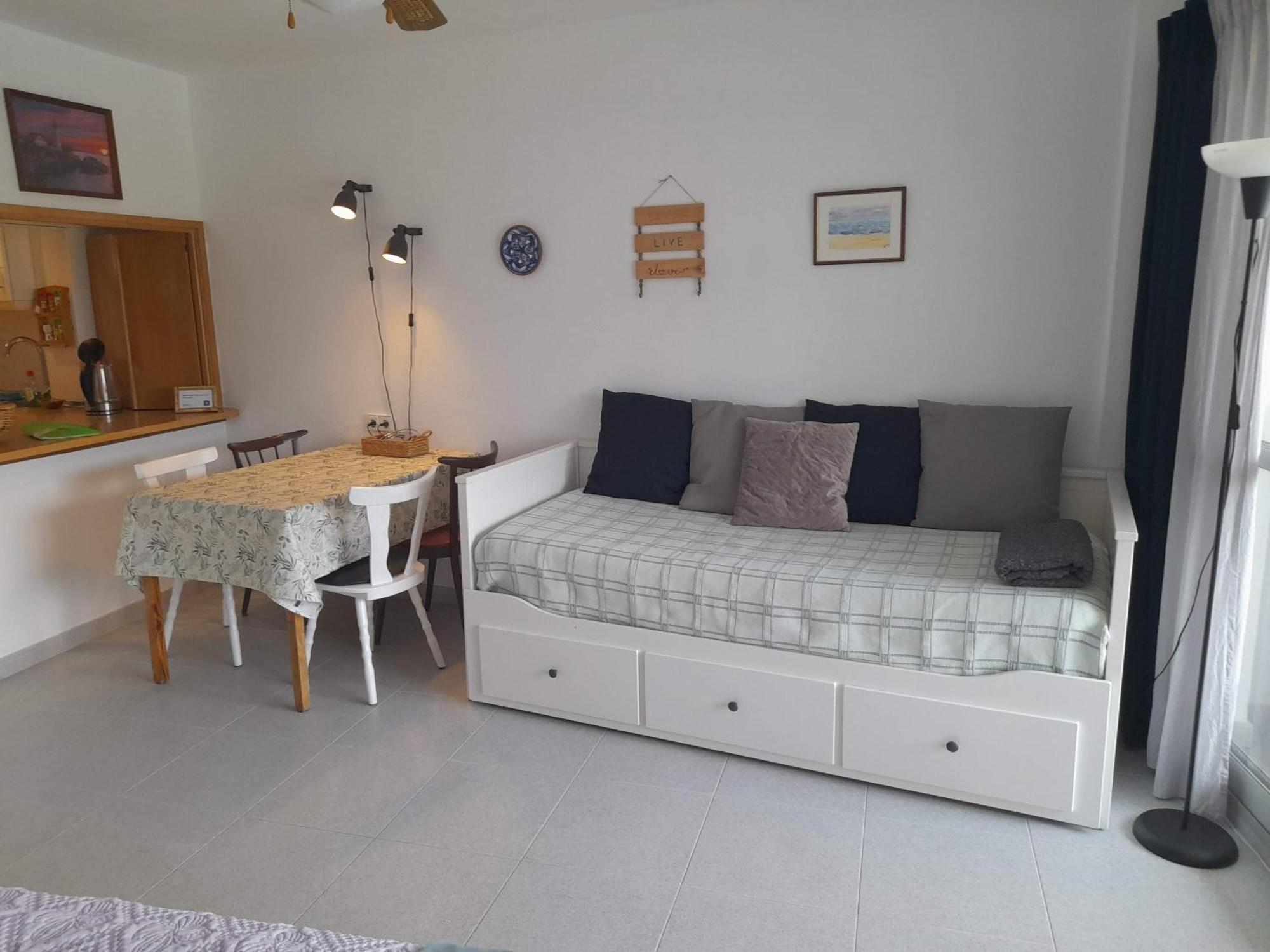 Apartment With Pool Near The Beach มาร์เบยา ภายนอก รูปภาพ